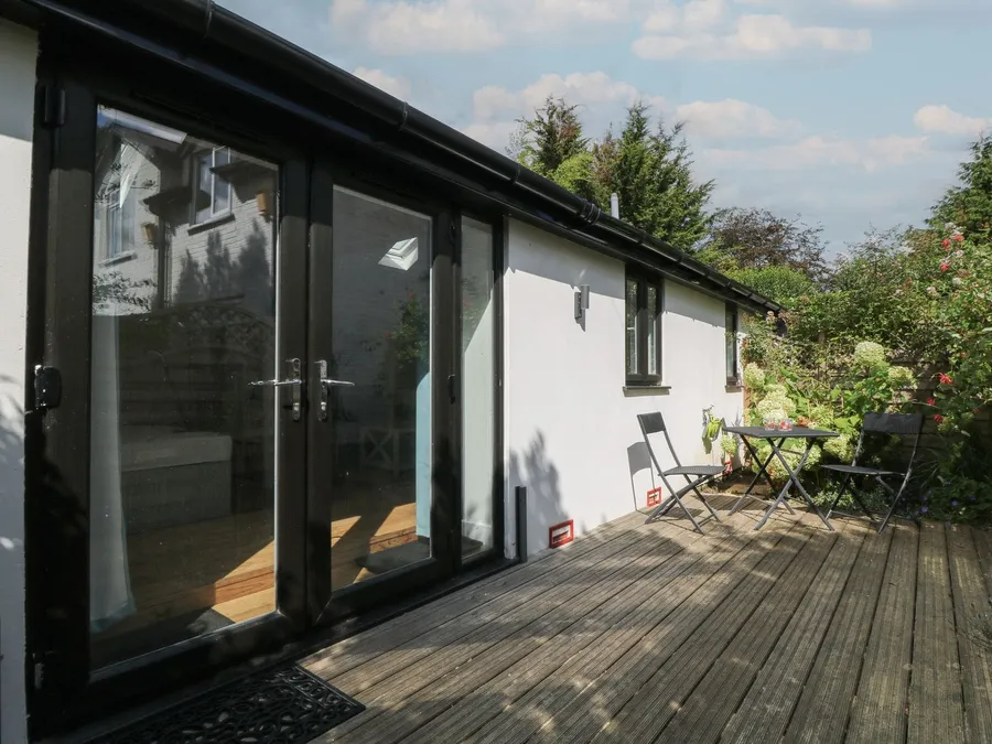 2 Welford Barns: A Compact Barn Stay on Fordingbridge’s Outskirts