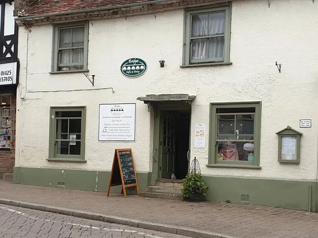 Bridges Cafe