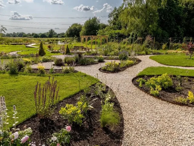Adam Sidford Gardens: Landscaping Expertise in the New Forest Area