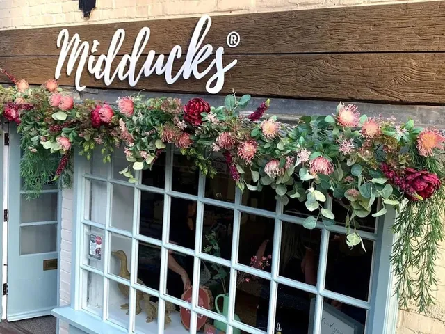 Midducks Candle Co: Scented Spaces on Fordingbridge High Street