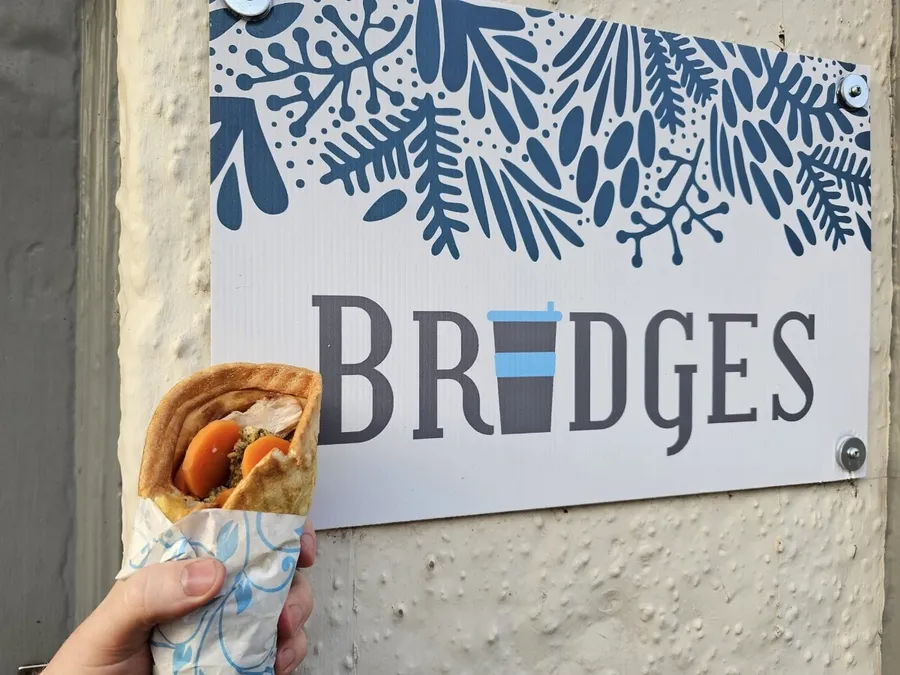 Bridges Cafe